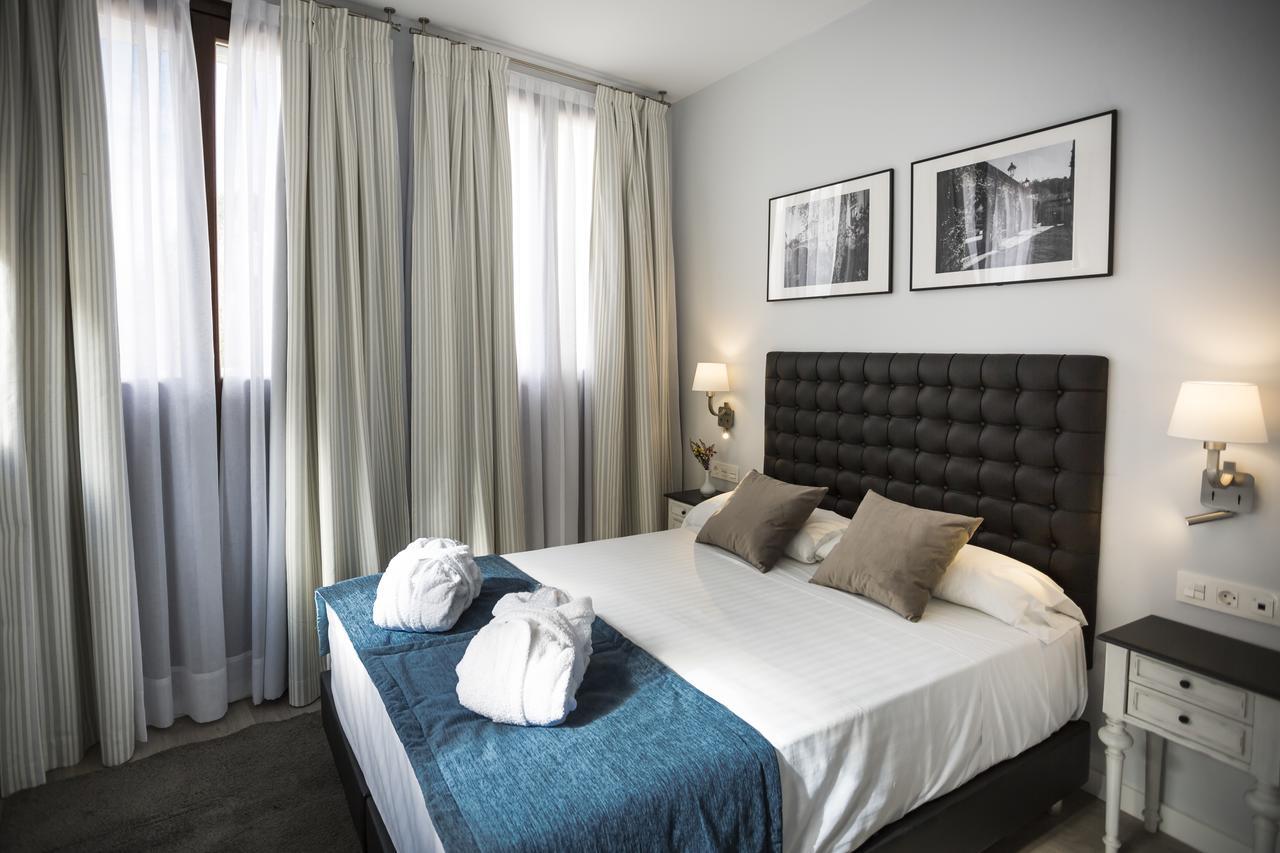 La Casa De La Trinidad Suites กรานาดา ภายนอก รูปภาพ